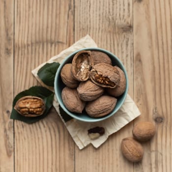 Walnut kernels and whole walnuts