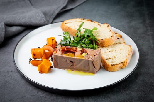 arugula with crusty bread and pate sauce