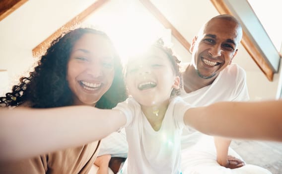 Family, funny and face selfie in house, bonding and laughing together with sunshine lens flare. Portrait, happy or girl with father, mother and parents with profile picture for memory on social media.