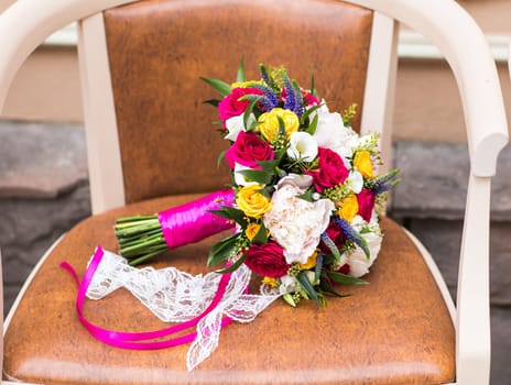 Wedding bouquet close-up. Bridal fresh bouquet, wedding flowers