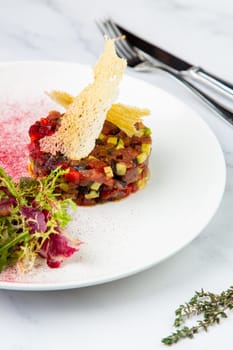 meat salad with arugula and lime