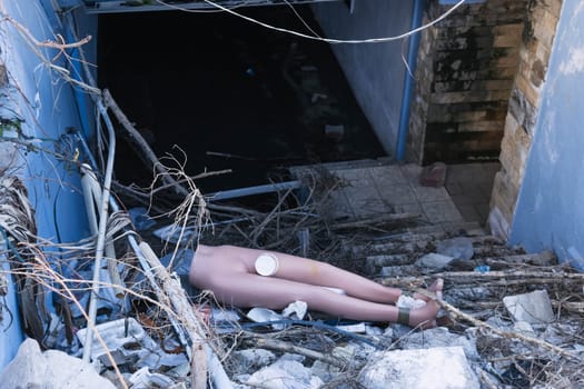 a dump in the middle of houses, a lot of construction debris lying around in the middle of residential buildings. High quality photo