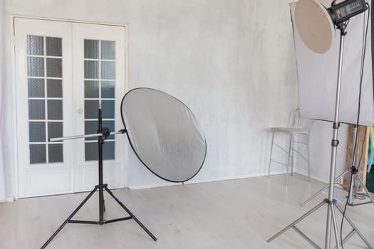 a flash softbox photo studio in photo room