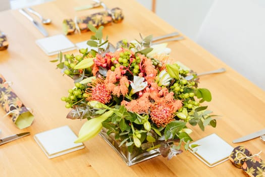 Australian table decorations and flowers for Christmas for a large family gathering