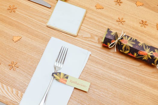 Australian table decorations and flowers for Christmas for a large family gathering