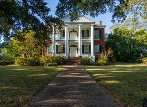 Front of historic home known as Rosalie in Natchez Mississippi