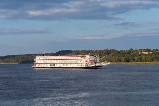 Natchez, MS - 26 October 2023: Paddle steamer river cruise boat American Countess arrives in low water to Natchez Mississippi