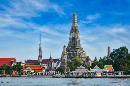 Buddhist temple (wat) Wat Arun on Chao Phraya River. Bangkok, Thailand