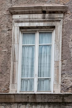 rome old window in the jewish district