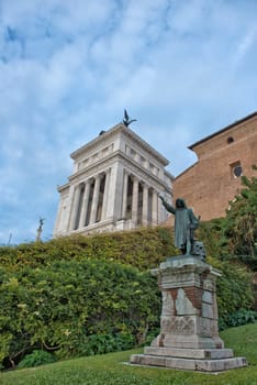 Rome unknow soldier roman statue 