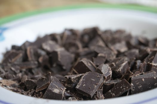 dark chocolate cut into pieces