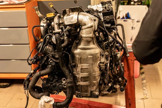Close-up photo of a dismantled diesel engine's particulate filter, symbolizing essential FAP maintenance.
