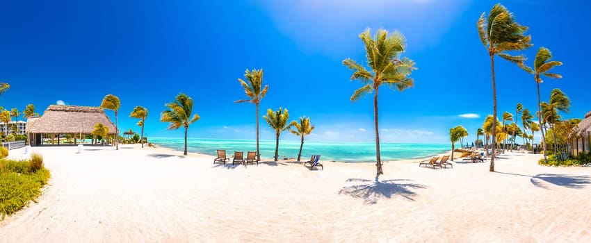 Florida Keys scenic white sand beach panoramci view, Marathon, Florida, USA
