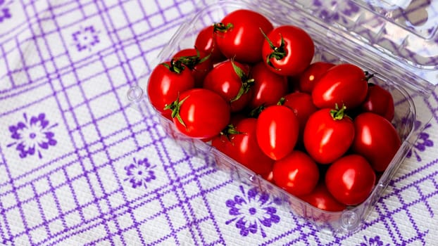 Selective focus on ripe delicious cherry tomatoes, close up