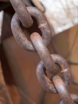 old rusty chain link macro