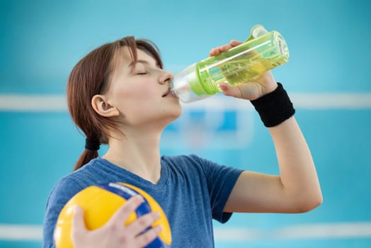Stay hydrated doing sport and physical activities