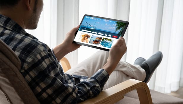 Online travel agency website for modish search and travel planning offers deal and package for flight , hotel and tour booking