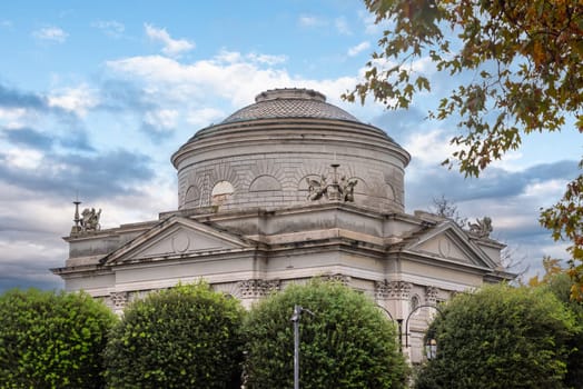 Volta temple at lake Como, Italy