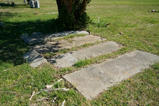Civil war tombstones tomb of American Revolution british soldier settler in Yorktown, Virginia USA