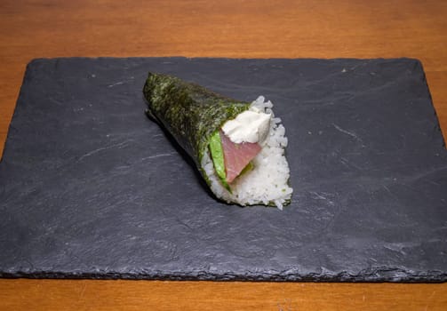 Japanese food - Tuna and cream cheese tempura temake,