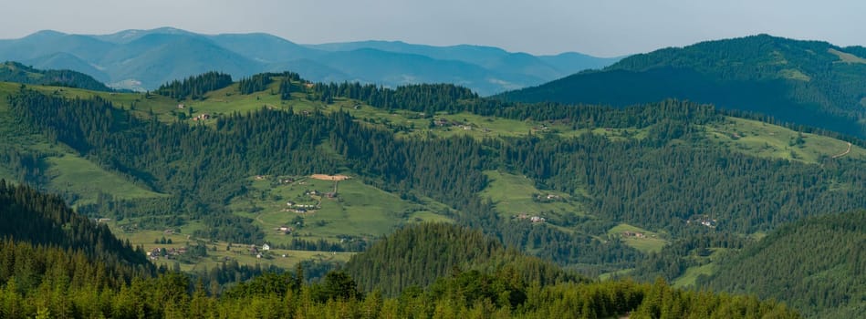 Picturesque views of the Carpathians and the village, wallpapers on the theme of mountains and the village, a journey through the mountains.