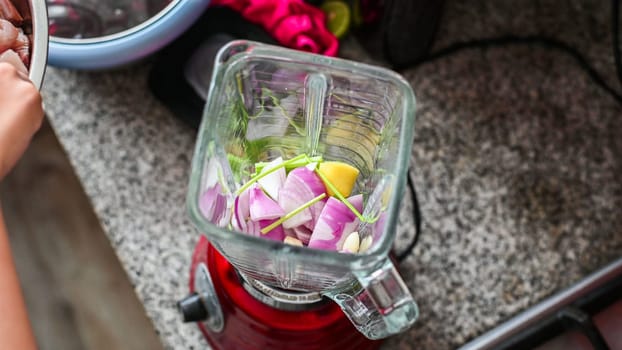 2 Preparing Leche de tigre, a Peruvian ceviche dish