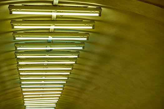 beautiful lighting on the ceiling in the subway general plan