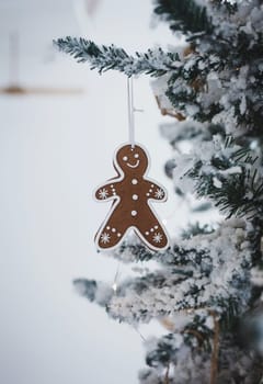 Christmas food. Gingerbread man cookies on the Christmas tree