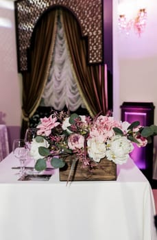 elegant wedding reception interiors and flowers decorations