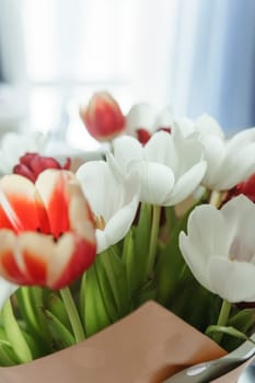 Spring Inspiration: Tulip Bouquet in Honor of International Women's Day