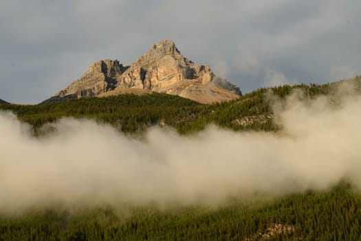 Miountain Peaks in the Mist