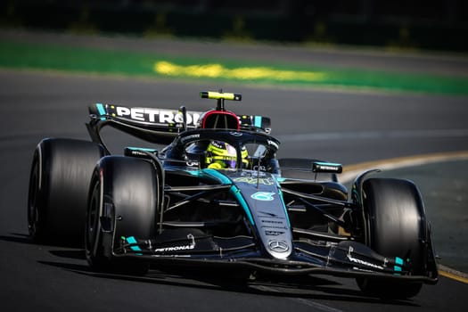 MELBOURNE, AUSTRALIA - MARCH 24: Lewis Hamilton of Great Britain drives the Mercedes AMG Petronas F1 Team W15 during the 2024 Australian Grand Prix at Albert Park in Melbourne, Australia