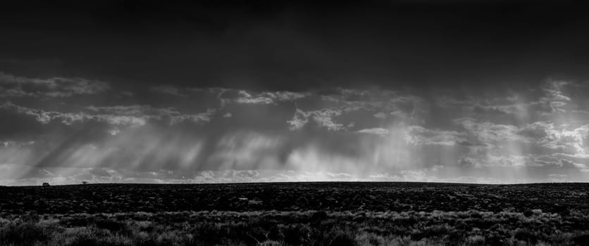 Thunderstorms bring stormy skies and sunbeams in Southern Utah