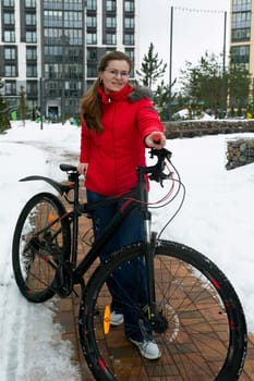 Lifestyle concept, young woman happy to spend weekend riding a bike.