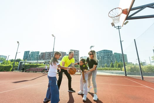 Basketball with family make me happy. High quality photo