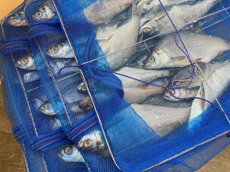 Drying salted fish for the jerky