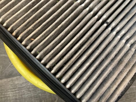 Drying a car filter for air intake into a the engine
