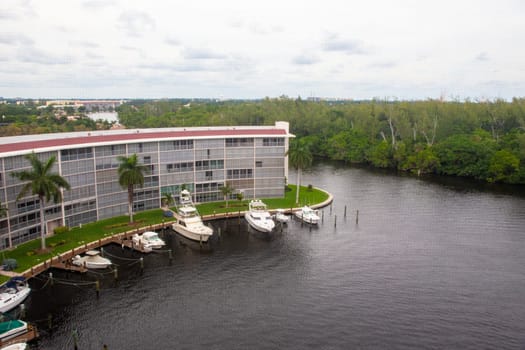 Floridian intercoastal condominiums in Deerfield