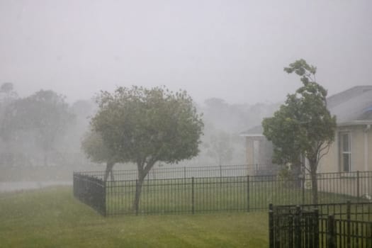 Florida Severe Thunderstorm downpour in a community