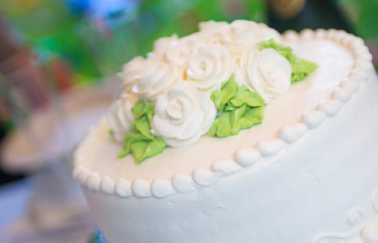 Single Layer Wedding Cake that is White