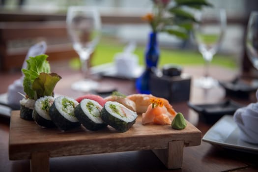 Sushi roll with varies types of nigiri