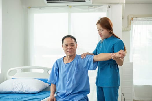 Nurse taking care of patients Help with physical therapy to restore muscles. and help take care of the health of patients.