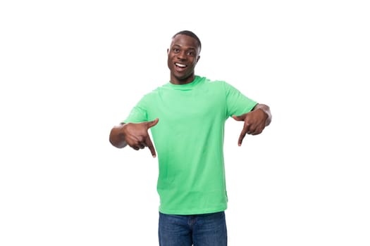 young 30 year old american guy dressed casually isolated on white background with copy space.