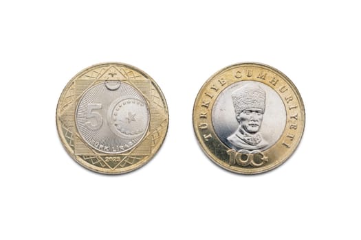 Top view of the front and back of a 5 Turkish lira coin on an isolated white background