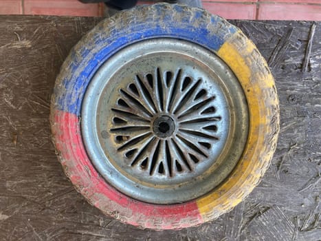Repair of hand trolley for transportation of the goods