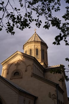 The Kashveti Church of St. George in central Tbilisi, located across from the Parliament building on Rustaveli Avenue.