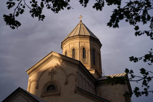 The Kashveti Church of St. George in central Tbilisi, located across from the Parliament building on Rustaveli Avenue.