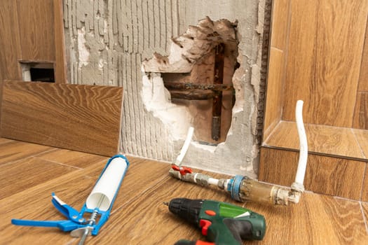 Plumbing communications. Incorrectly executed piping or water supply. A pipeline made by an amateur. High quality photo