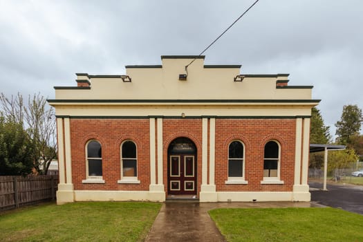 BRUTHEN, AUSTRALIA - APRIL 06 2024: The quaint township of Bruthen and library on a cloudy wet day in Gippsland, Victoria, Australia