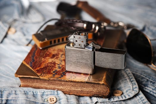 Brushed chrome lighter with windproof. One of everyday carry item for men. 